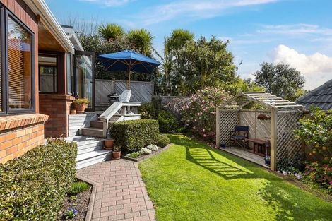 Photo of property in 10/16 Mahara Avenue, Birkenhead, Auckland, 0626