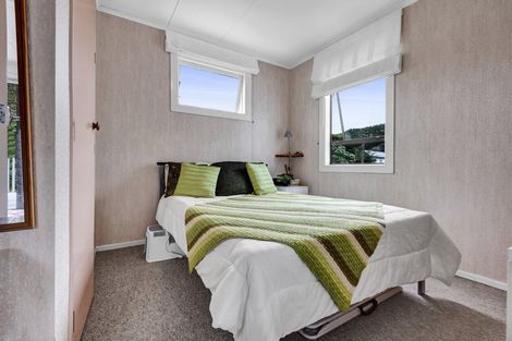 Photo of property in 21 Hills Road, Tongaporutu, Urenui, 4378