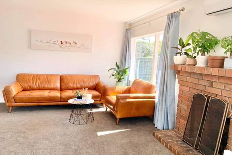 Photo of property in 1/9 Merriefield Avenue, Forrest Hill, Auckland, 0620