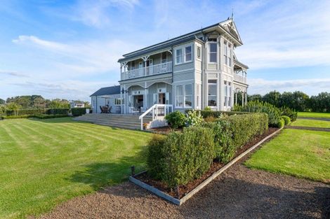 Photo of property in 111 Wharf Road, Clarks Beach, Pukekohe, 2679