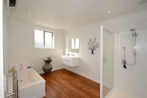 Photo of property in 18 William James Close, Mosgiel, 9024