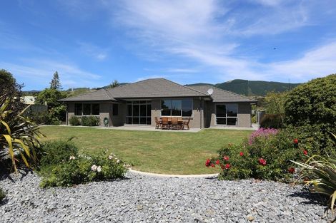 Photo of property in 23 Woodstock Place, Stoke, Nelson, 7011