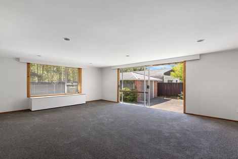 Photo of property in 35 Balgay Street, Upper Riccarton, Christchurch, 8041