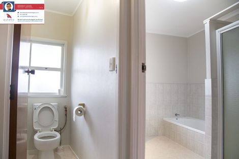 Photo of property in 114 Exmouth Road, Northcote, Auckland, 0627