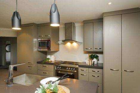 Photo of property in 5 Boronia Court, Milson, Palmerston North, 4414