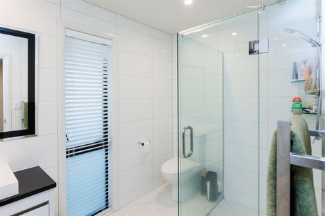 Photo of property in 5 Freedom Drive, Kelvin Grove, Palmerston North, 4414