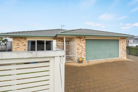 Photo of property in 16a Goods Road, Otumoetai, Tauranga, 3110