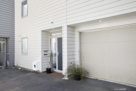 Photo of property in 16/15 Roxburgh Street, Mount Victoria, Wellington, 6011