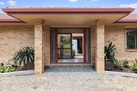 Photo of property in 1370 East Coast Road, Redvale, Albany, 0794