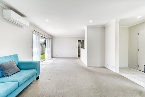 Photo of property in 8 Avonglen Court, Wattle Downs, Auckland, 2103