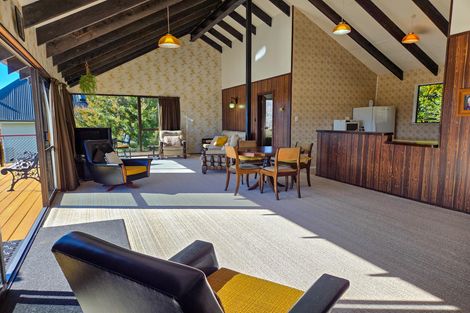 Photo of property in 10 Hamilton Drive, Lake Tekapo, 7999