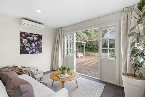 Photo of property in 22 Matipo Street, Eastbourne, Lower Hutt, 5013