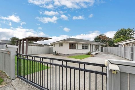 Photo of property in 12 Suwyn Place, Weymouth, Auckland, 2103