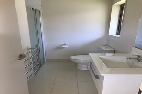 Photo of property in 10 Rooseville Mews, Pukekohe, 2120