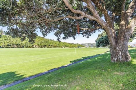 Photo of property in 110 Main Road, Titahi Bay, Porirua, 5022
