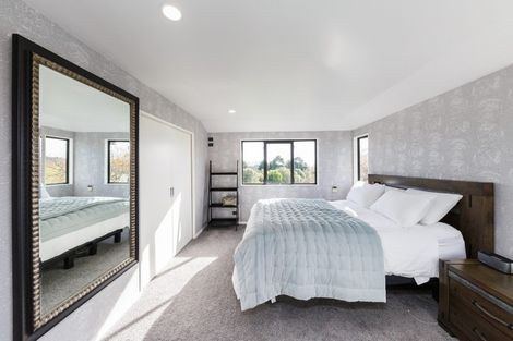 Photo of property in 27 Abby Road, Fitzherbert, Palmerston North, 4410