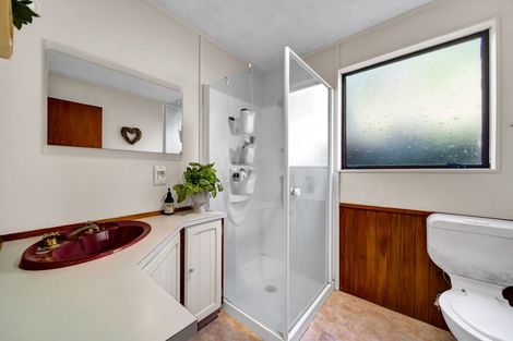 Photo of property in 31 Herekawe Drive, Spotswood, New Plymouth, 4310