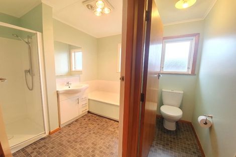 Photo of property in 39 Abraham Crescent, Milson, Palmerston North, 4414