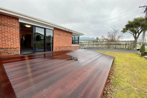 Photo of property in 12 Cossens Street, Balclutha, 9230