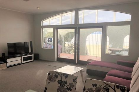 Photo of property in 47 Jaemont Avenue, Te Atatu South, Auckland, 0610