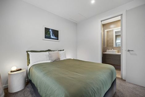 Photo of property in 33 Alps View Place, Lake Hayes, Queenstown, 9304