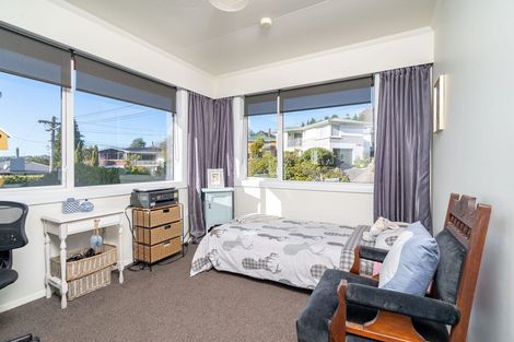 Photo of property in 9 Colquhoun Street, Glenross, Dunedin, 9011