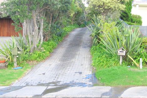 Photo of property in 19 Durness Place, Red Beach, 0932