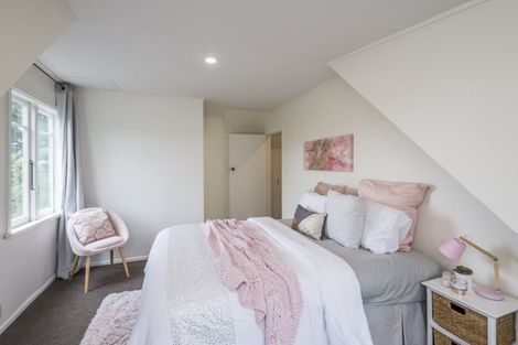 Photo of property in 51 Renown Road, Raumati South, Paraparaumu, 5032