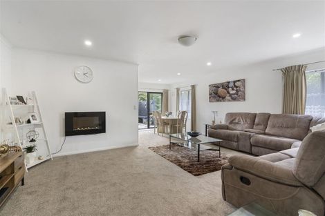 Photo of property in 14a Millbrook Road, Henderson, Auckland, 0612