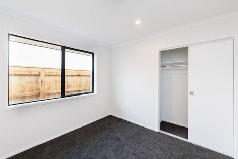 Photo of property in 8 Pahiki Crescent, Levin, 5510