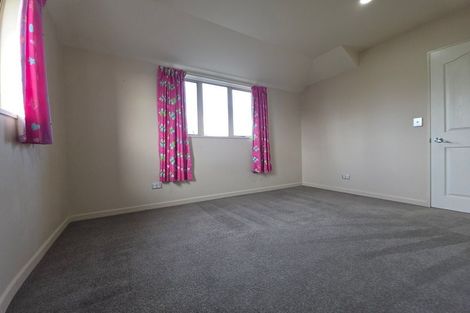 Photo of property in 135a Memorial Avenue, Burnside, Christchurch, 8053