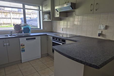 Photo of property in 10 Ali Place, Ranui, Auckland, 0612