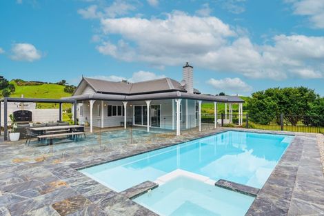 Photo of property in 40 Grant Road, Kinloch, Taupo, 3385