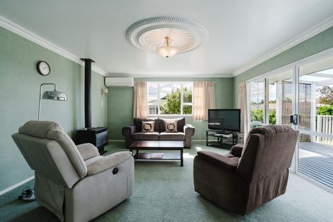 Photo of property in 17 Sandalwood Drive, Dinsdale, Hamilton, 3204