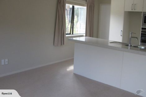 Photo of property in 10 Jade Crescent, Timberlea, Upper Hutt, 5018