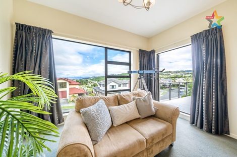 Photo of property in 93 Cedar Street, Maungaraki, Lower Hutt, 5010