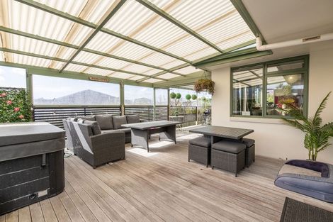 Photo of property in 18 Hamon Place, Pukehangi, Rotorua, 3015