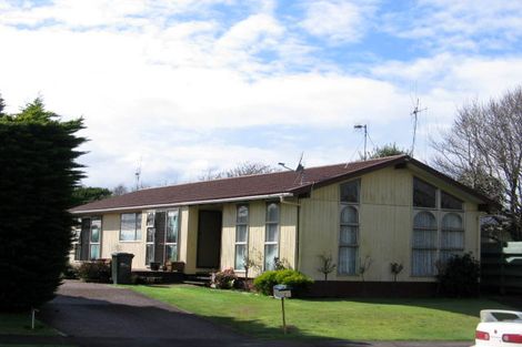 Photo of property in 3 Escort Grove, Awapuni, Palmerston North, 4412