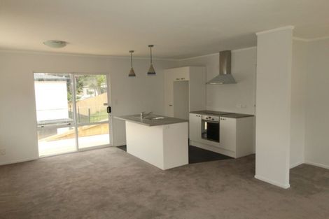 Photo of property in 10 Norman Road, Titirangi, Auckland, 0604