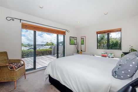 Photo of property in 2/9 Maleme Avenue, Belmont, Auckland, 0622