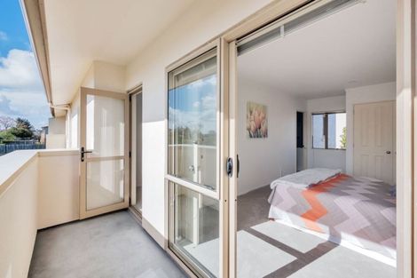 Photo of property in 10 Gina Avenue, Ranui, Auckland, 0612