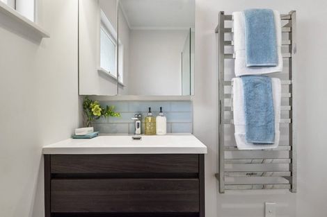 Photo of property in 3/12 Aramoana Avenue, Devonport, Auckland, 0624