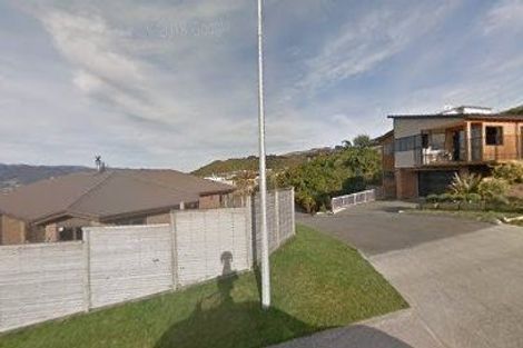 Photo of property in 5 Swain Grove, Riverstone Terraces, Upper Hutt, 5018