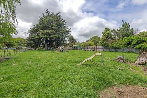 Photo of property in 176 Bridge Street, Bulls, 4818