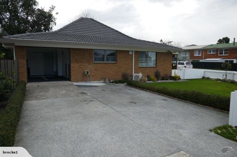 Photo of property in 1/2 Taonui Street, Rosehill, Papakura, 2113