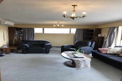 Photo of property in 9 Gilbass Avenue, Hamilton Lake, Hamilton, 3204