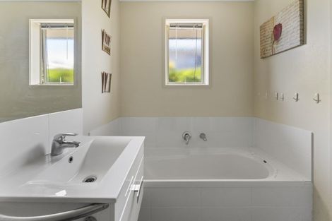 Photo of property in 32 Cambria Street, The Wood, Nelson, 7010