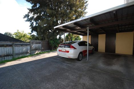Photo of property in 2/4 Panorama Road, Mount Wellington, Auckland, 1060