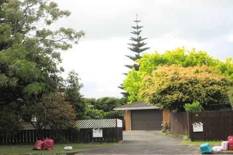 Photo of property in 1/17 Ross Martin Court, Conifer Grove, Takanini, 2112