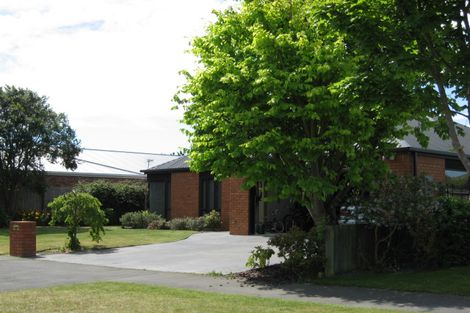 Photo of property in 5 Dorfold Mews Avonhead Christchurch City